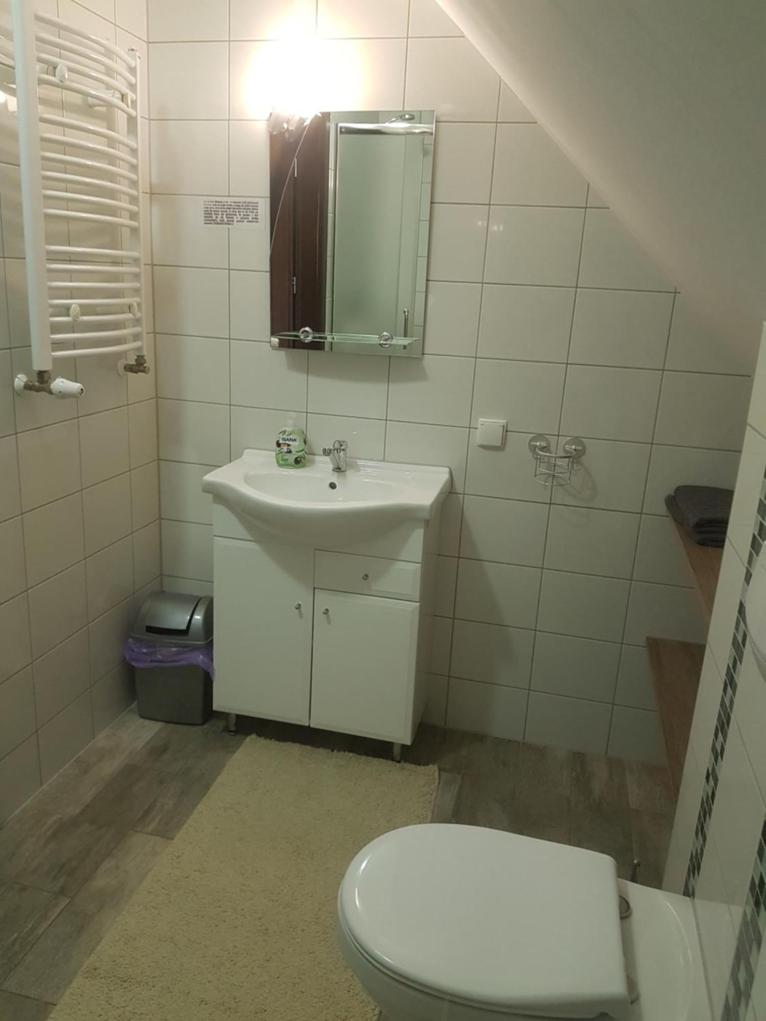 Stas -Przy Szkole Nr 3 W Skawie Skawa Esterno foto